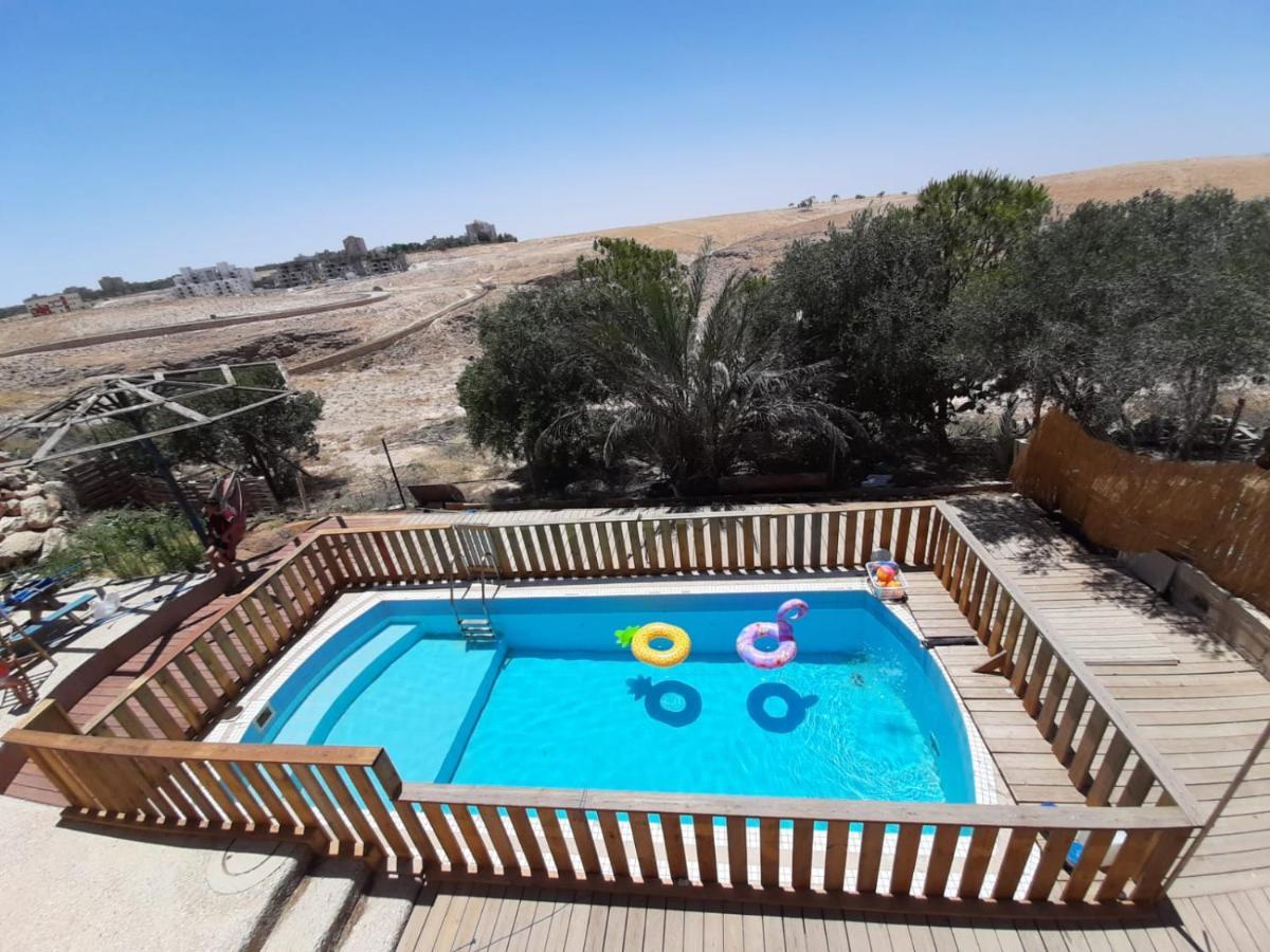 רגע של חסד Arad Exterior foto